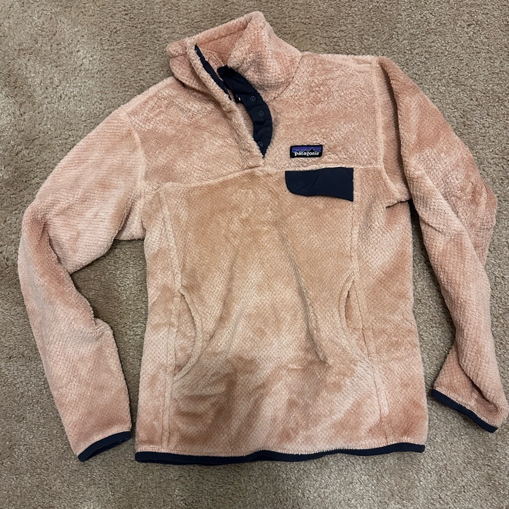 Patagonia women’s sweatshirt- barely worn